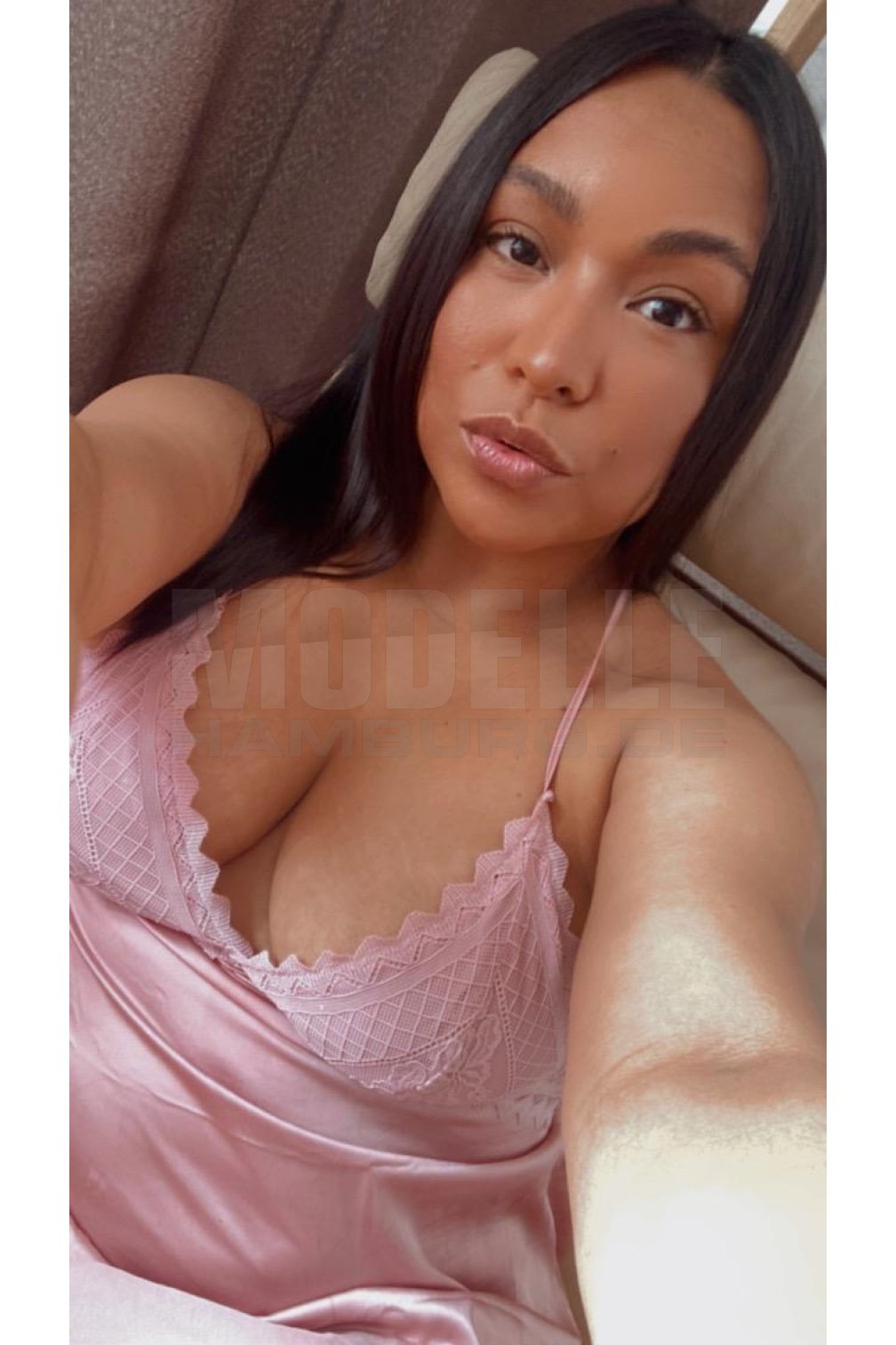 Avril, 33, 160cm, 68kg, 75 C