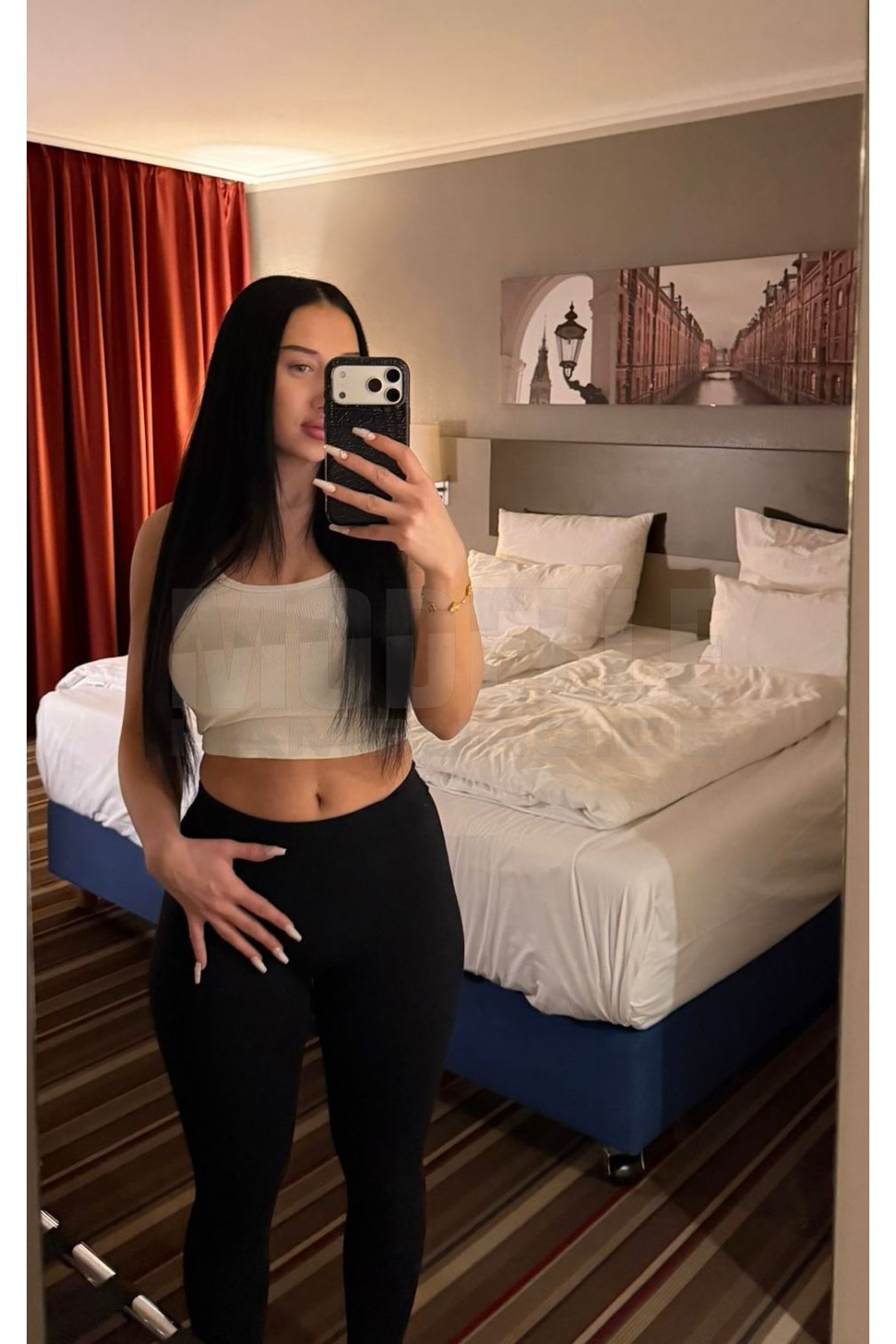 Melly, 25, 169cm, 62kg, 75 C