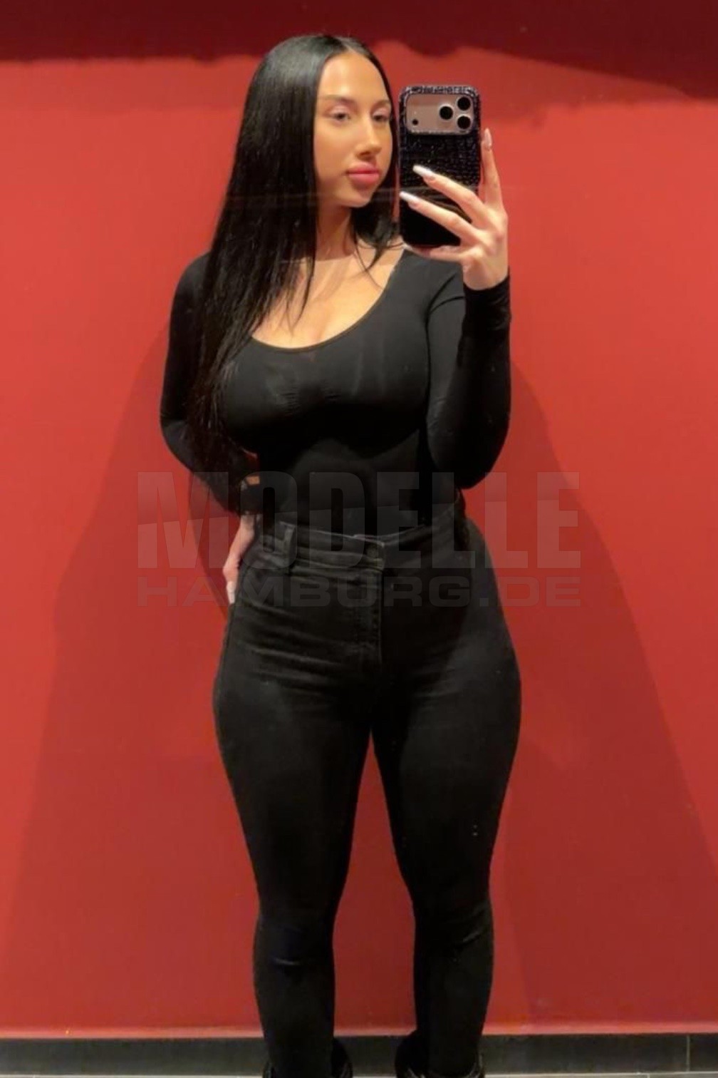 Melly, 25, 169cm, 62kg, 75 C