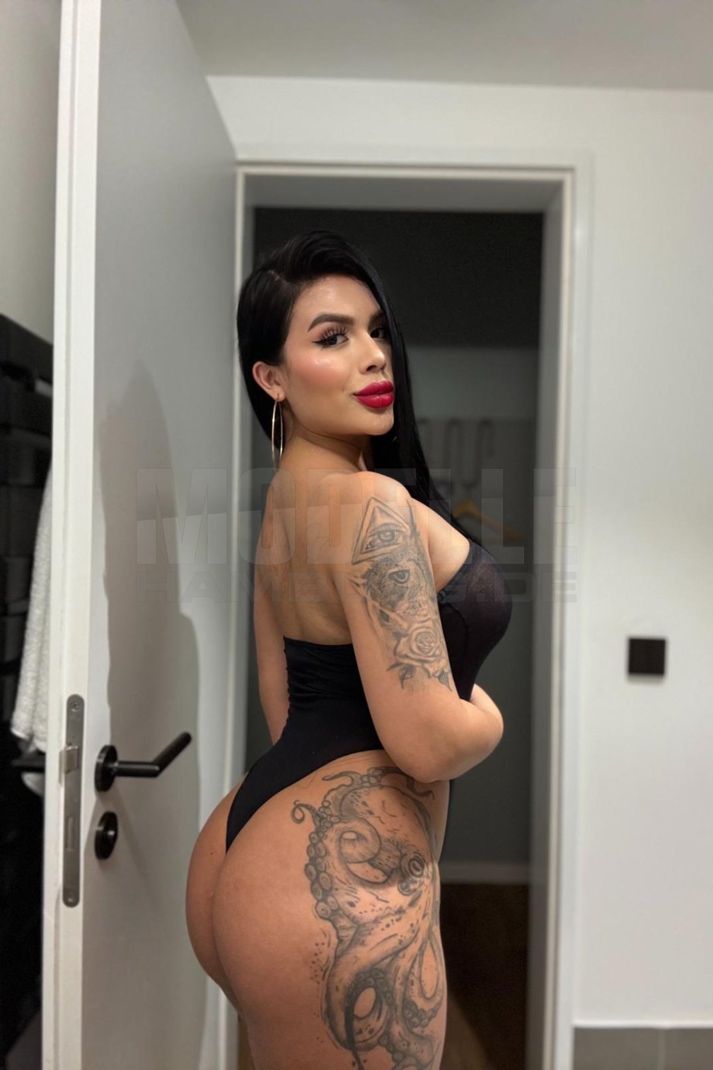 Sofia Gonzales, 22, 160cm, 65kg, 75 C