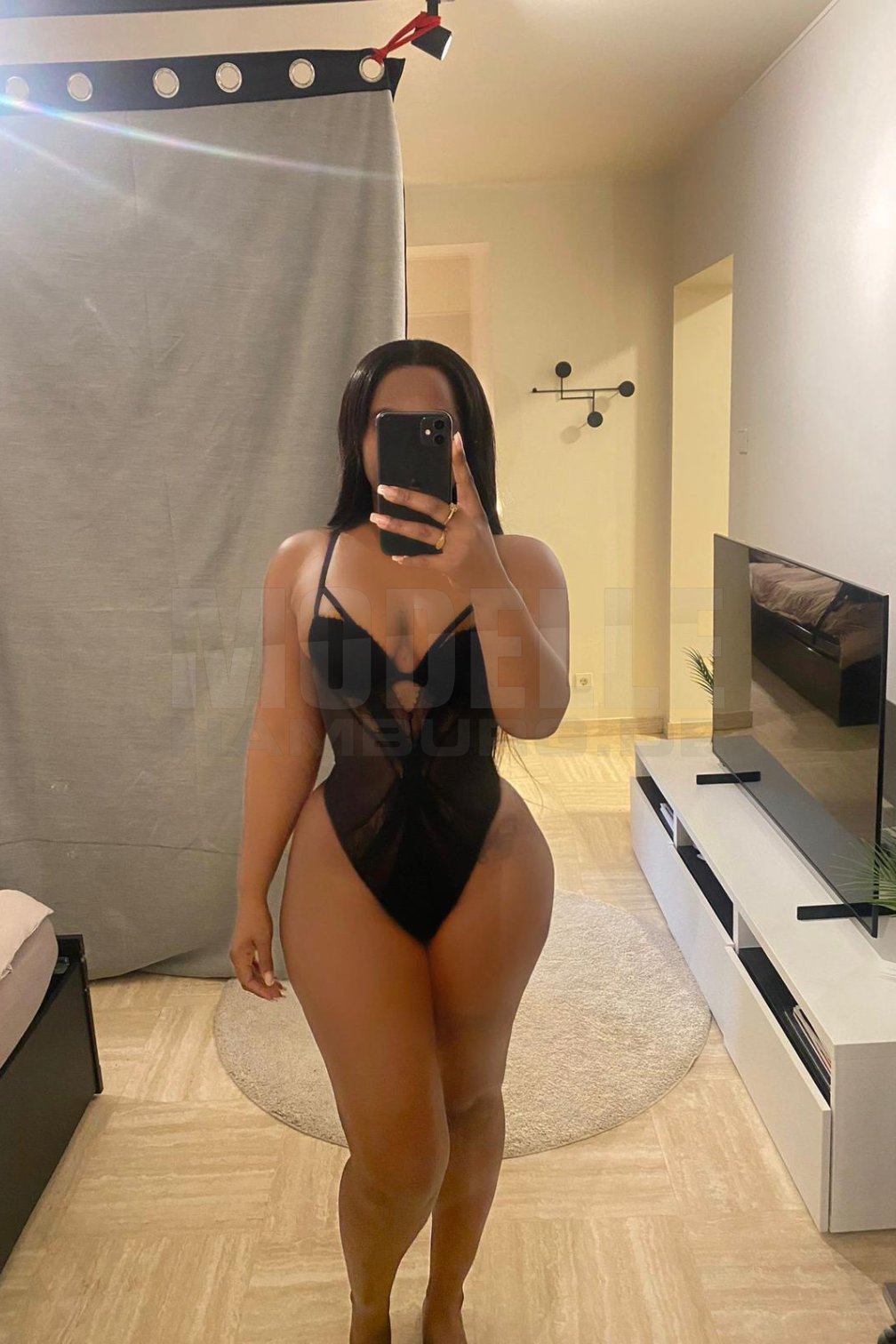 Perlita, 24, 170cm, 70kg, 75 B