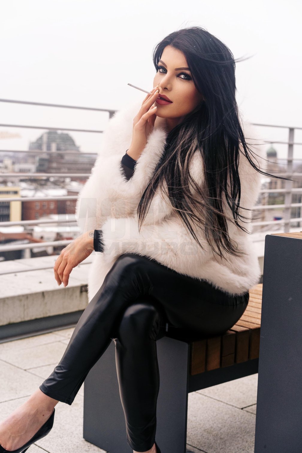 Stina Stone, 36, 175cm, 69kg, 85 D