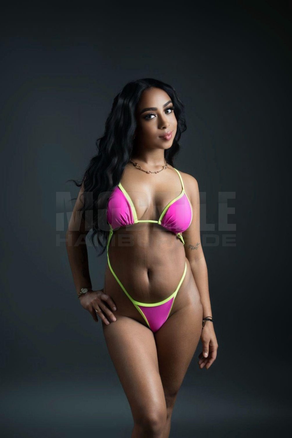 Kira, 21, 160cm, 50kg, 75 B