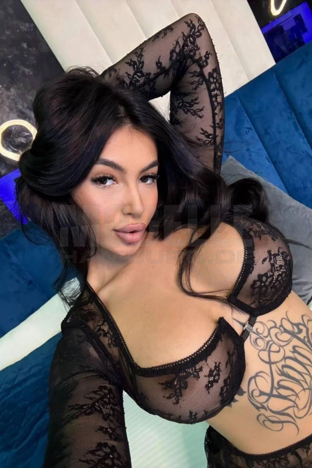 Iris, 24, 175cm, 55kg, 75 B