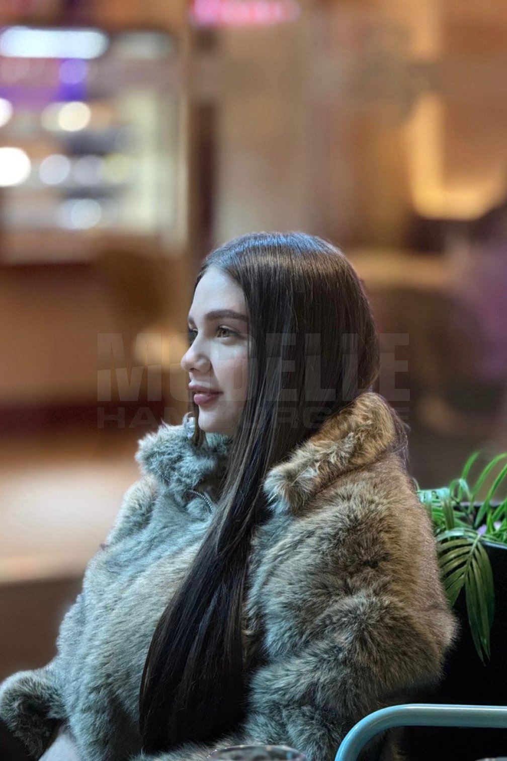 Debora, 24, 170cm, 56kg, 75 C