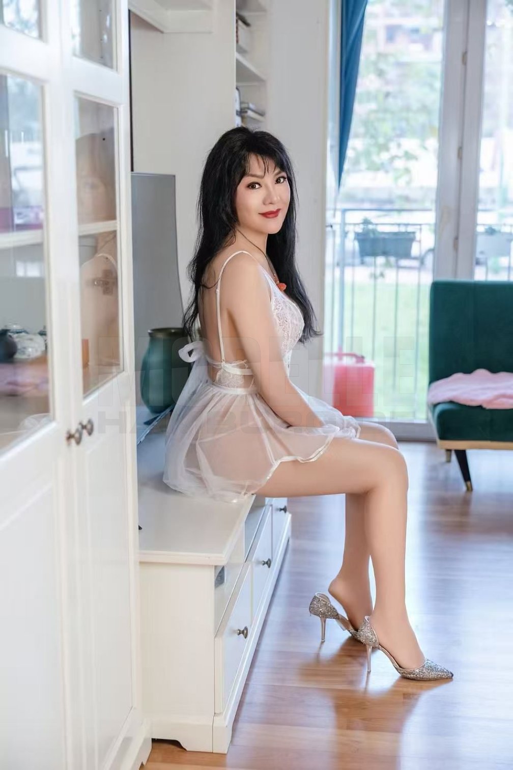 Mini, 55, 160cm, 55kg, 75 C