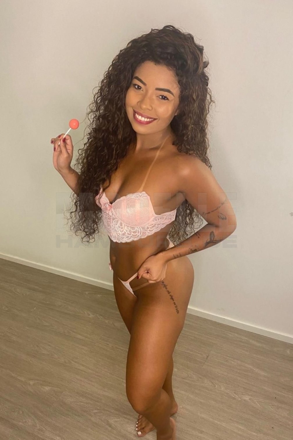 Cintia, 26, 167cm, 60kg, 70 C