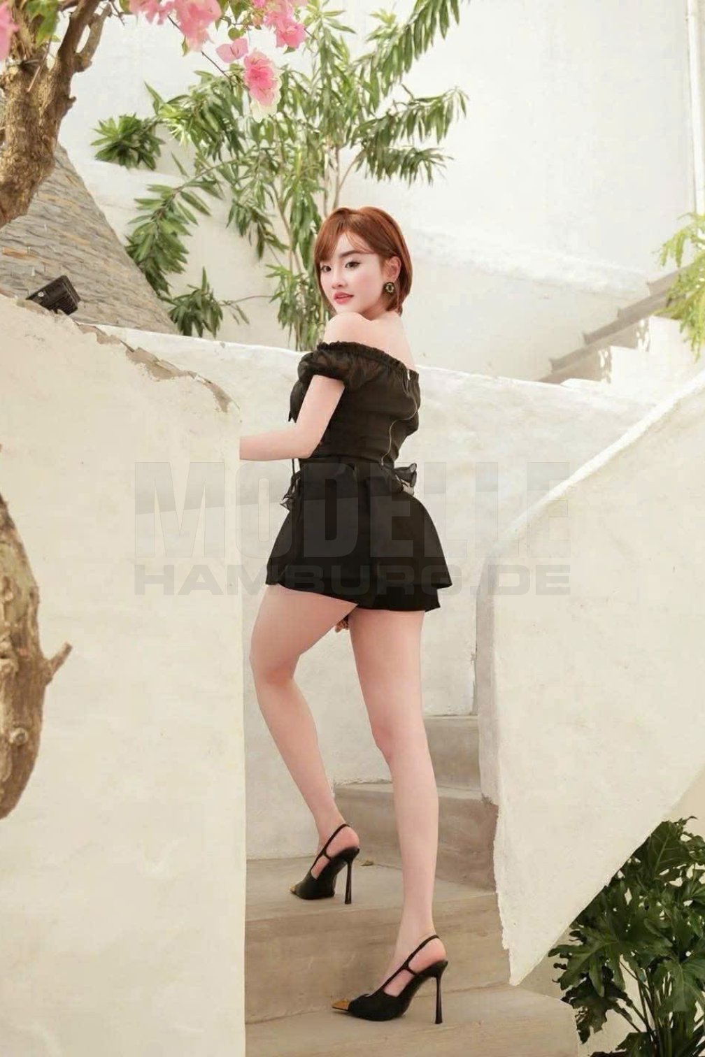 Asia Girl Lyly, 24, 160cm, 56kg, 70 B