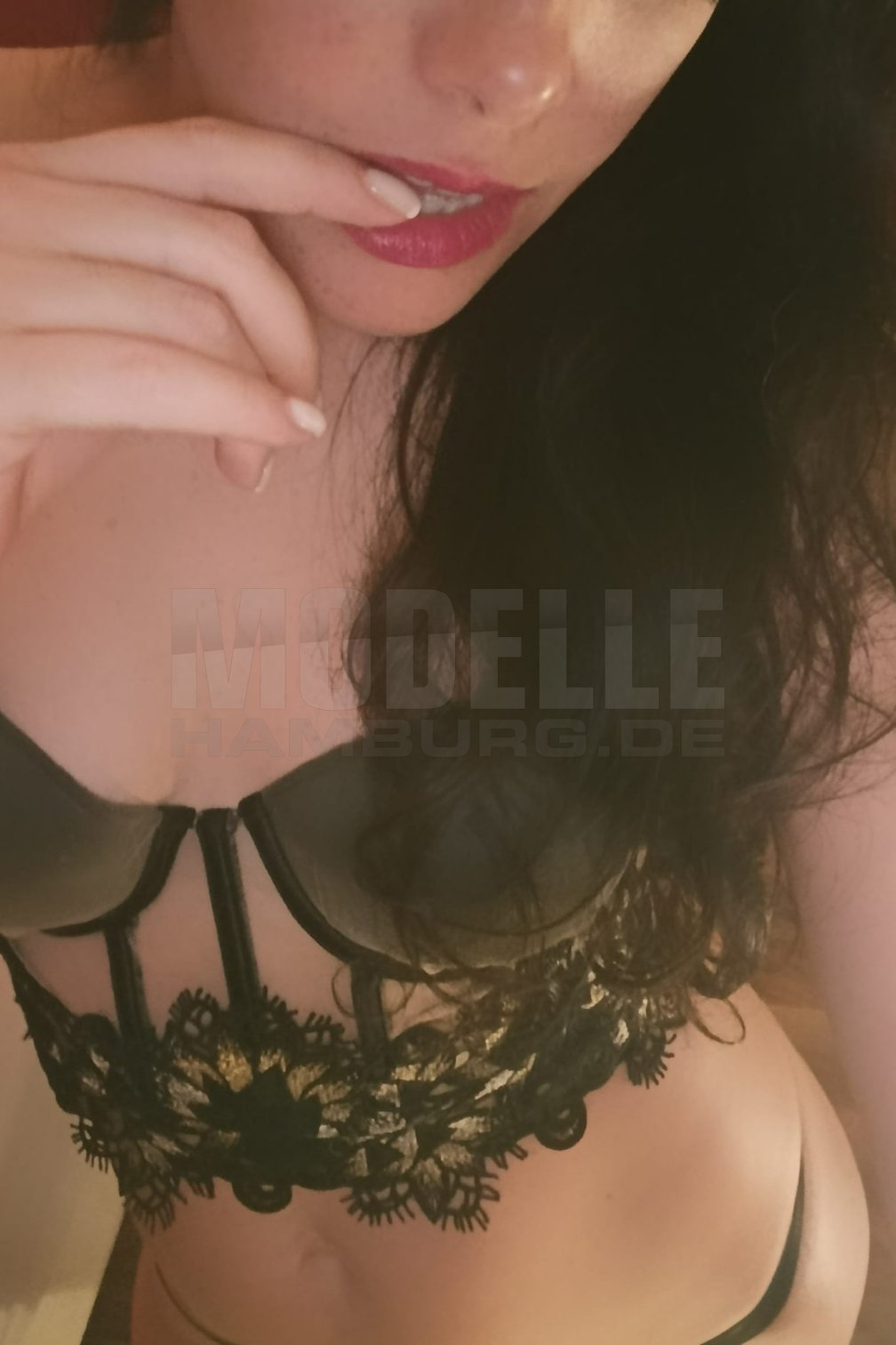 Lanna Brasilianisch, 30, 167cm, 62kg, 90 B