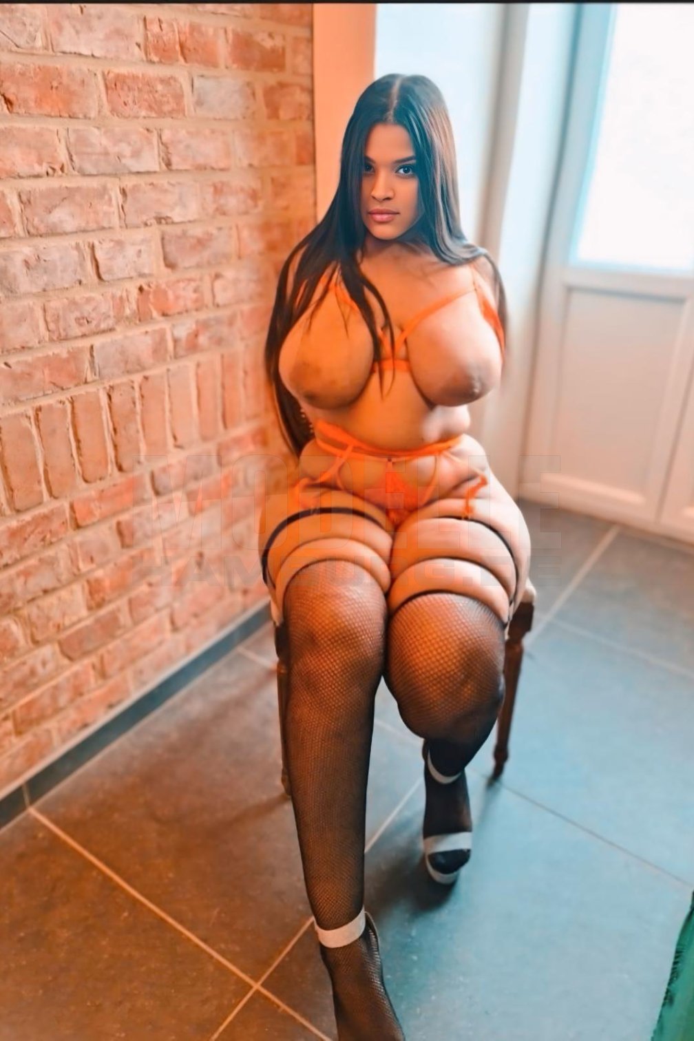 Chantal latina, 25, 170cm, 80kg, 80 FF