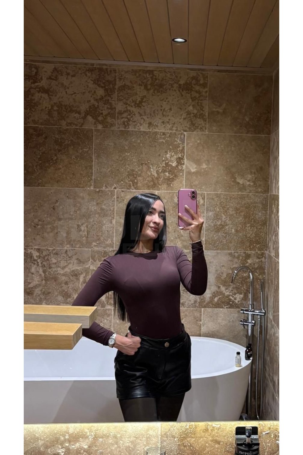 Mia Party, 25, 164cm, 60kg, 70 C