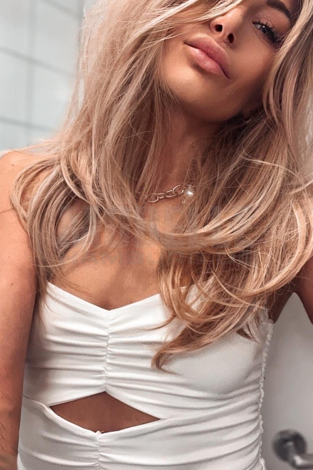 Julia, 29, 166cm, 57kg, 70 B