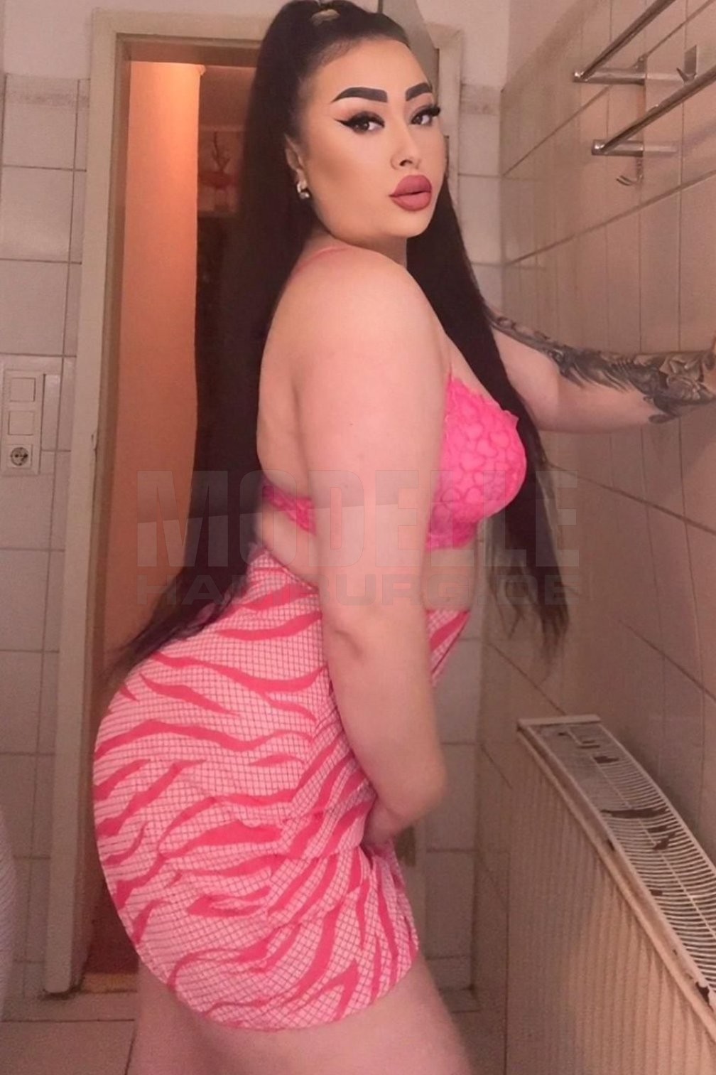 Curvy Aisha, 28, 168cm, 82kg, 85 C