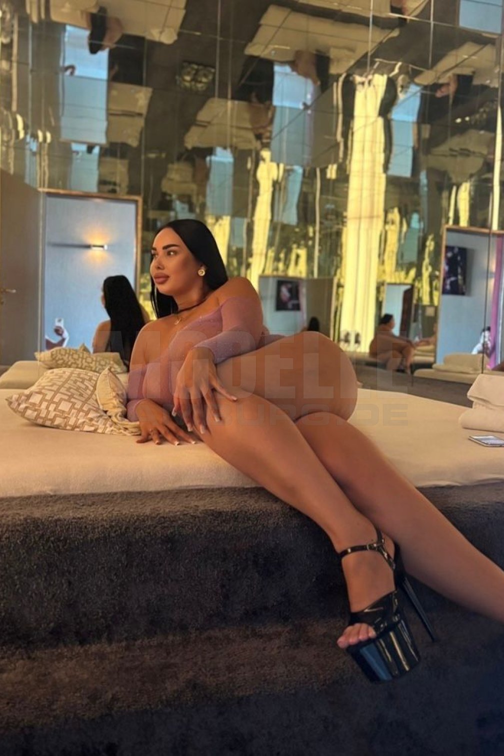 Selena, 24, 175cm, 85kg, 85 C