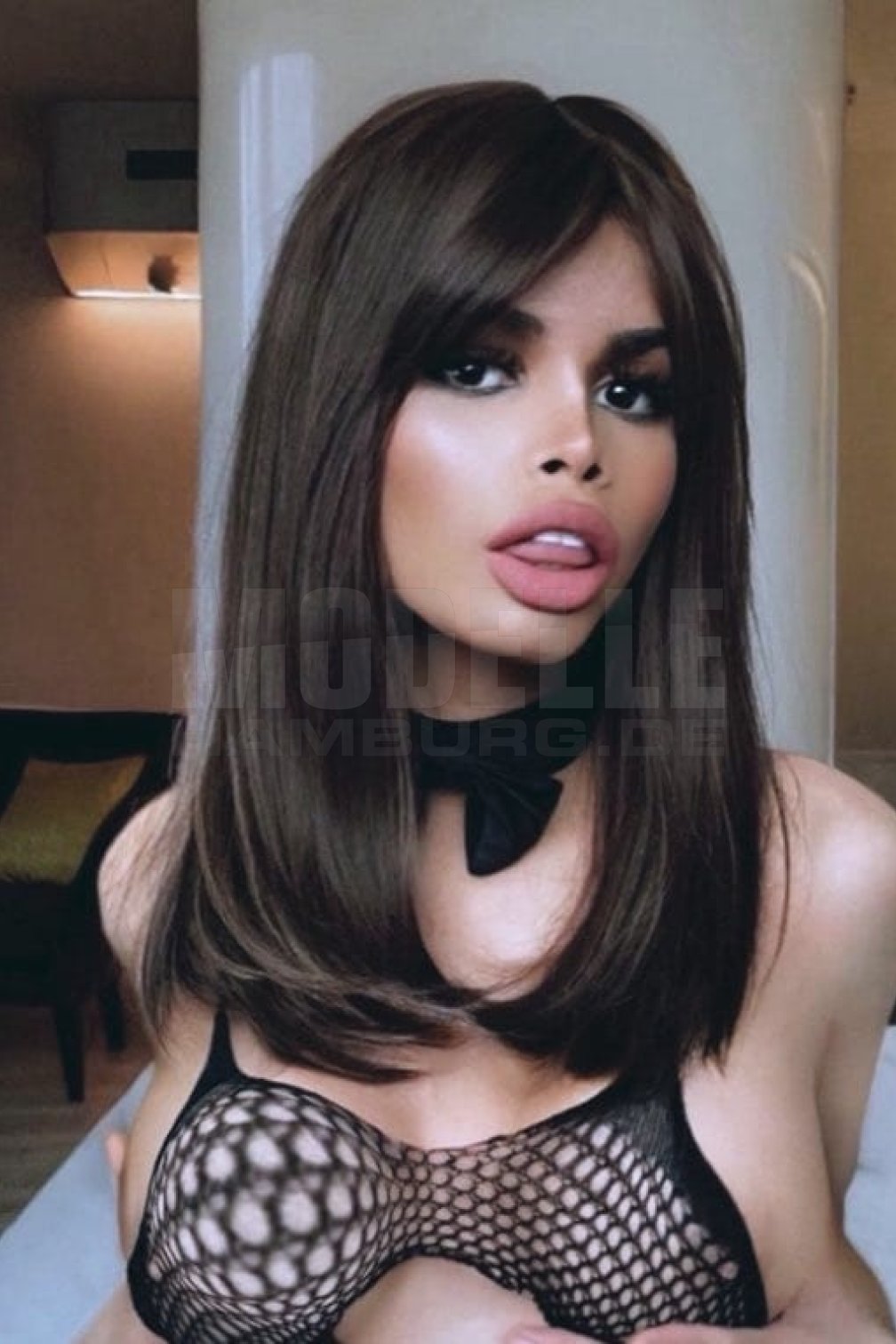 Ts crisis, 26, 176cm, 58kg, 75 C