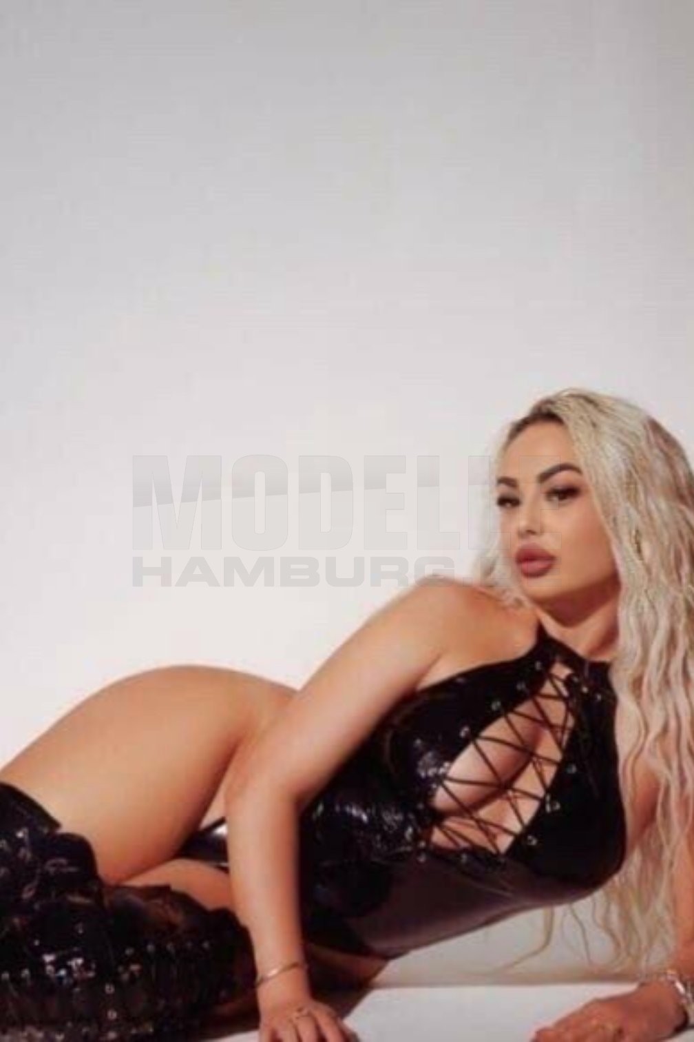 SASHA PARTY GIRL, 29, 165cm, 65kg, 80 D