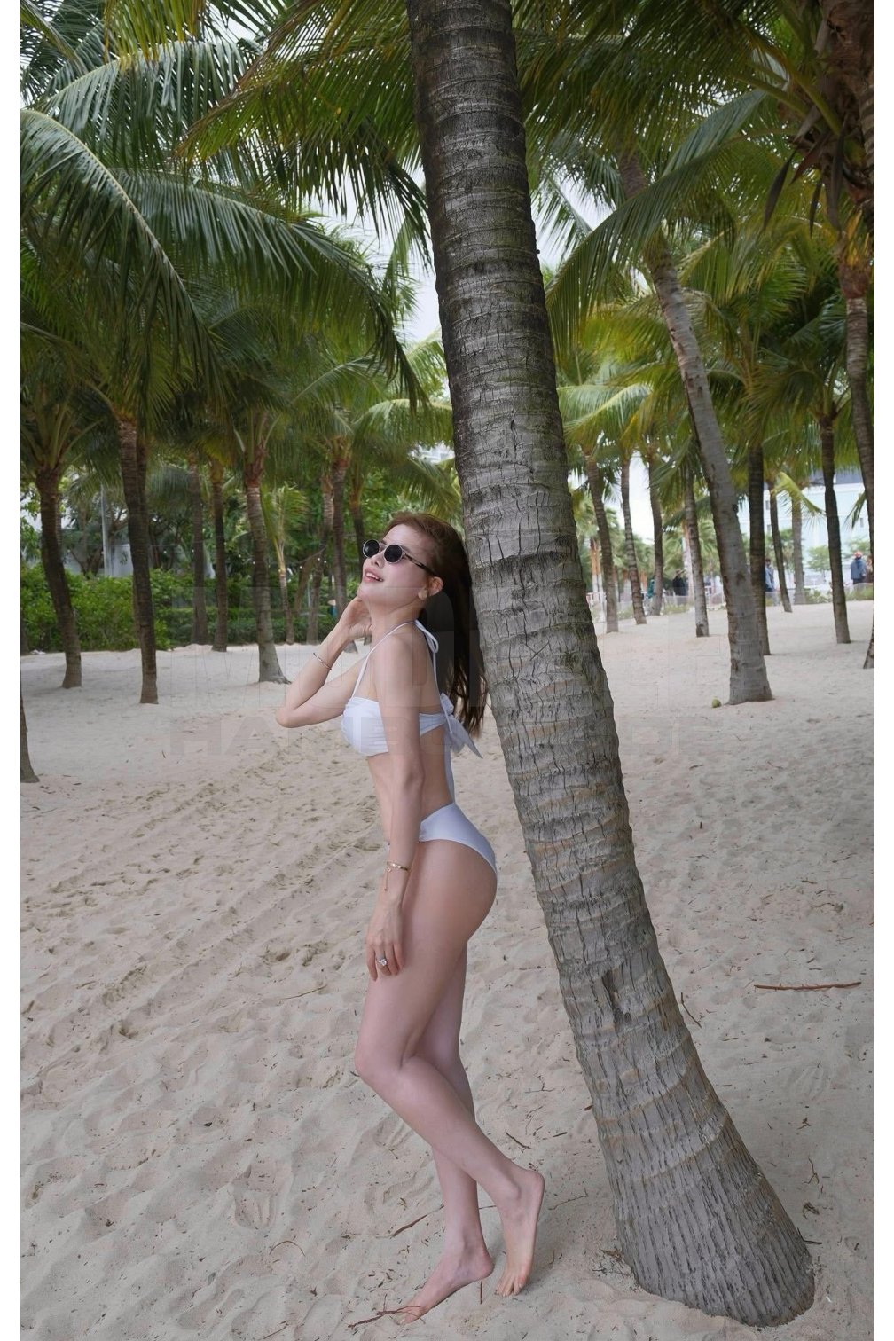 Asia Mimmi, 21, 50kg, 75 B