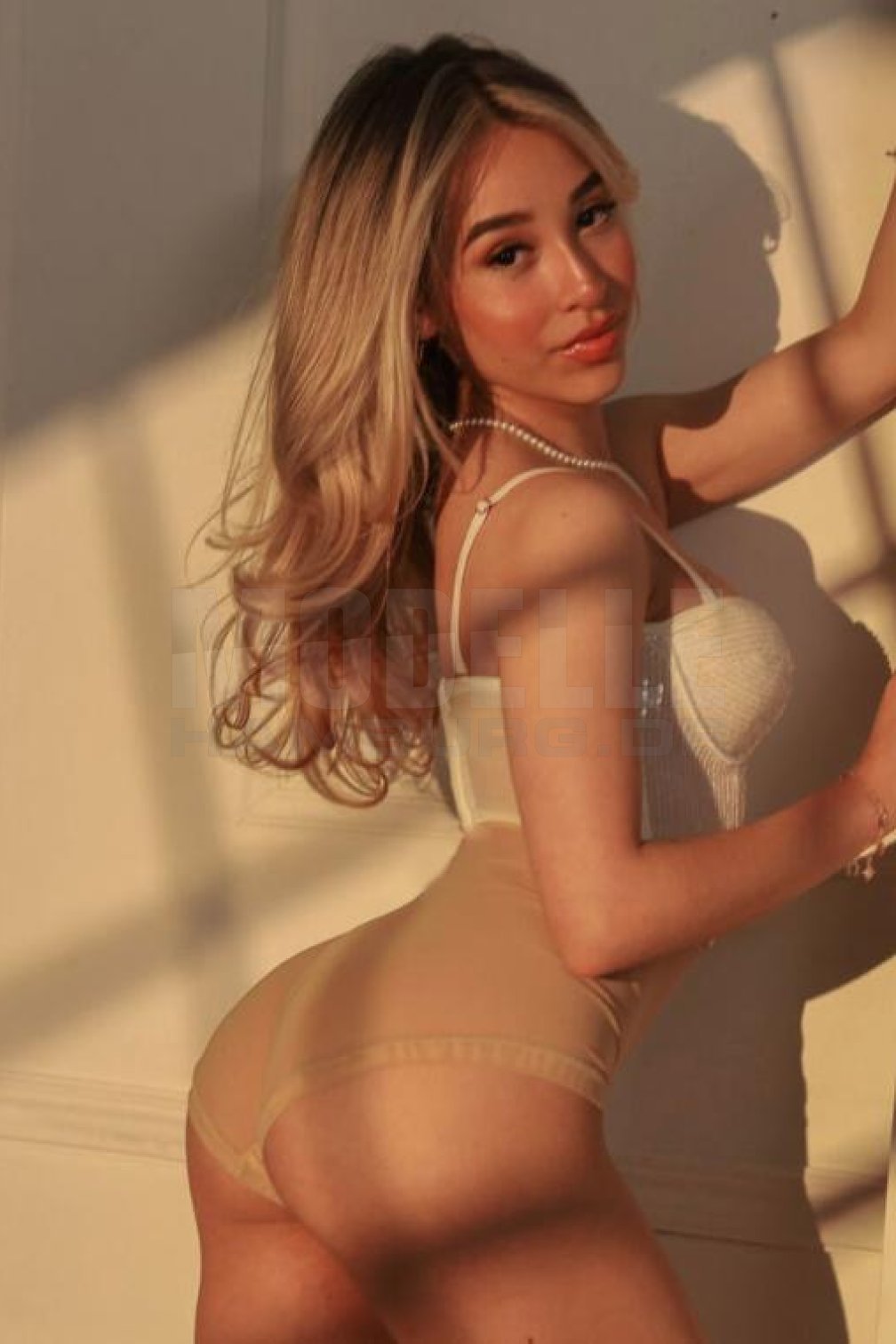 Miky, 25, 165cm, 60kg, 75 C