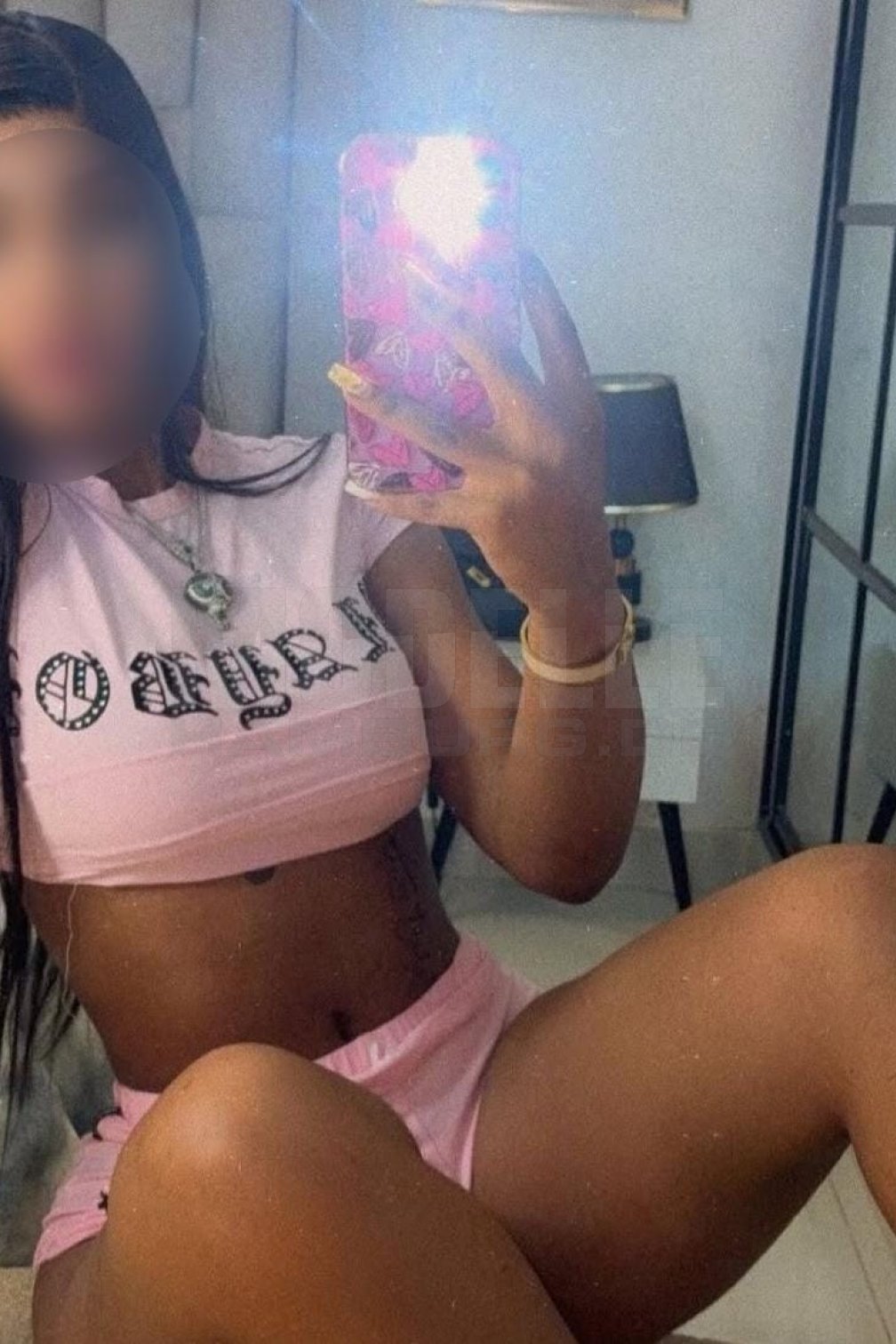 Caroll, 29, 164cm, 61kg, 75 C