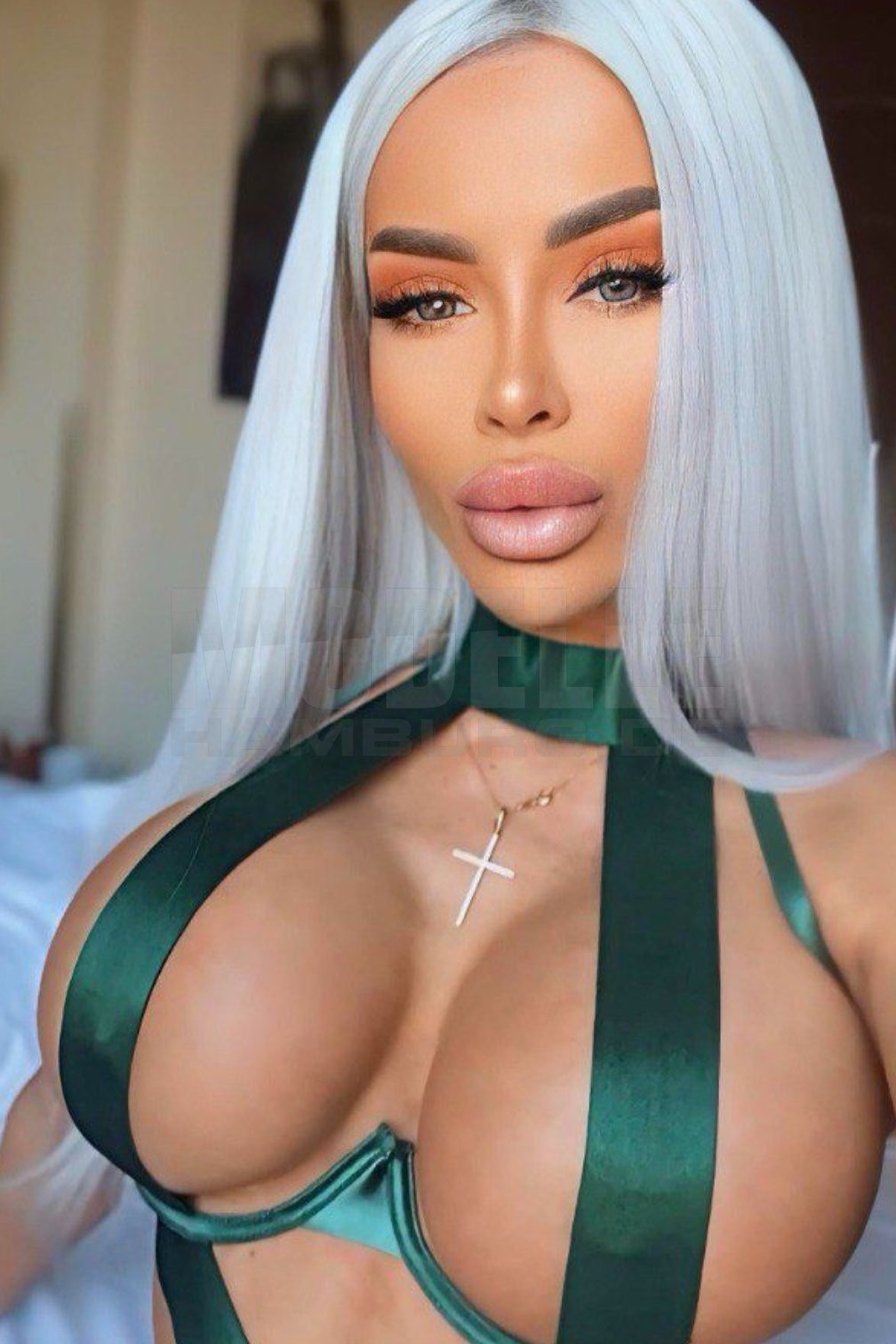 Elya, 24, 165cm, 50kg, 75 DD