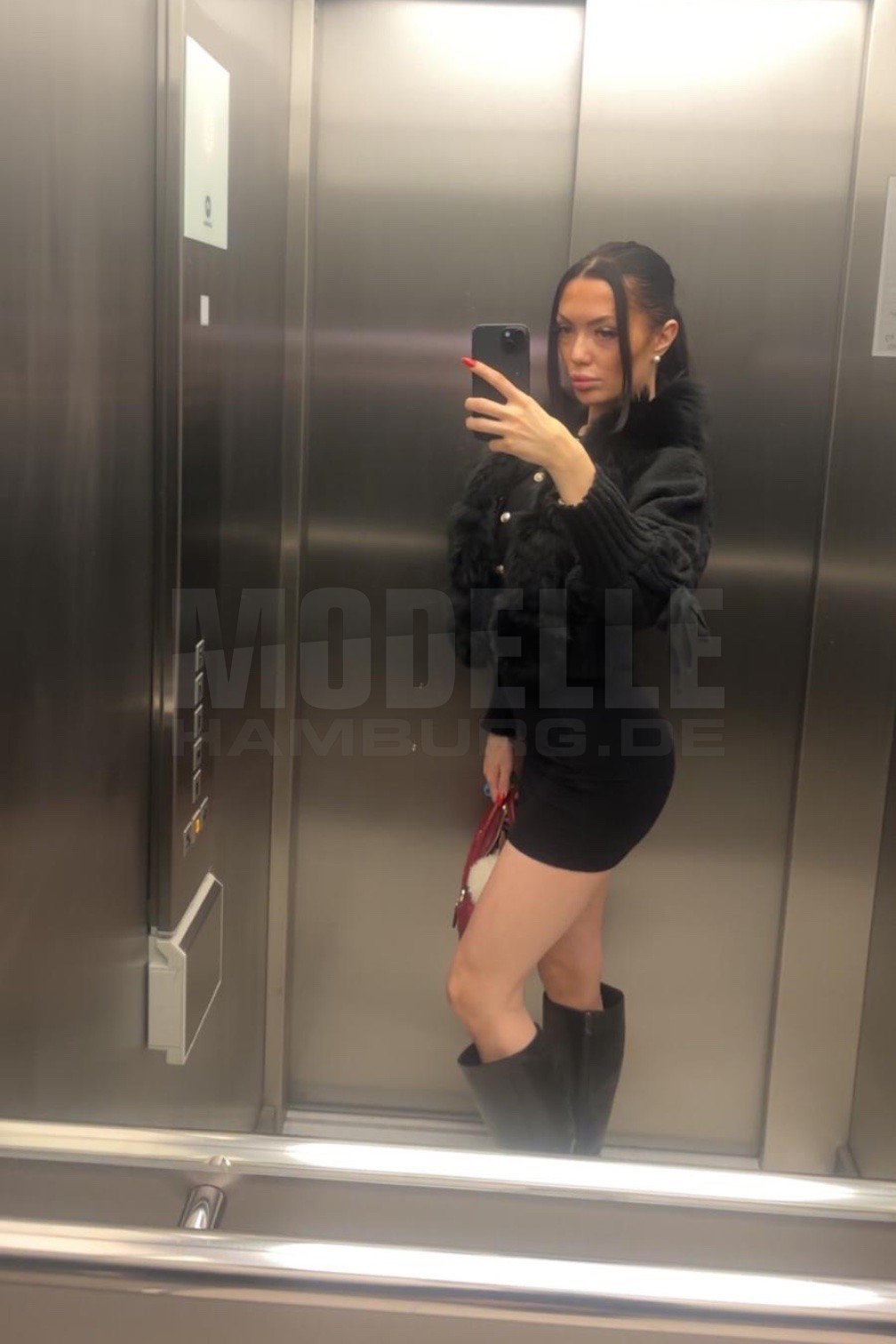 Emma, 21, 167cm, 55kg, 70 A