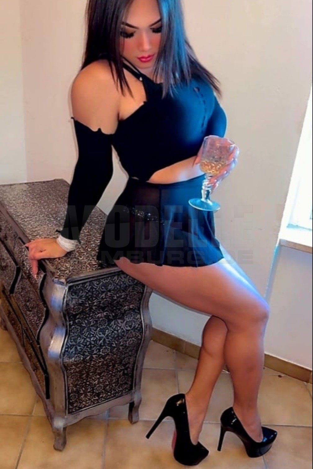 TS KIARA MONZERRATH, 29, 173cm, 68kg, 70 D