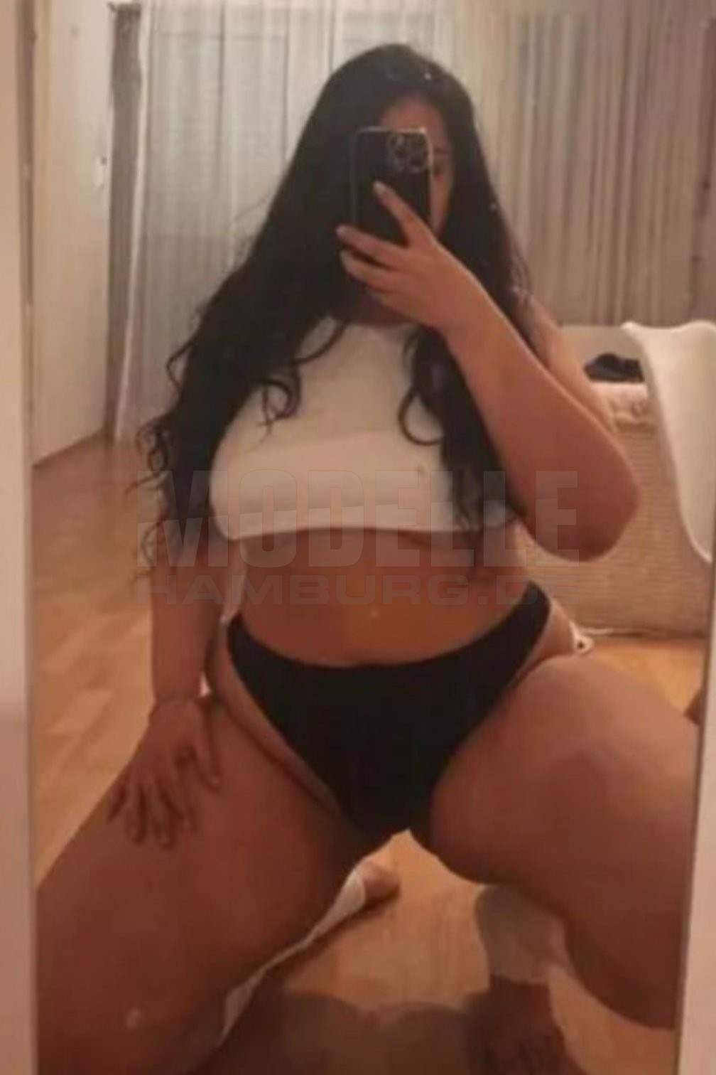 Layla Booty Queen, 26, 173cm, 86kg, 75 D