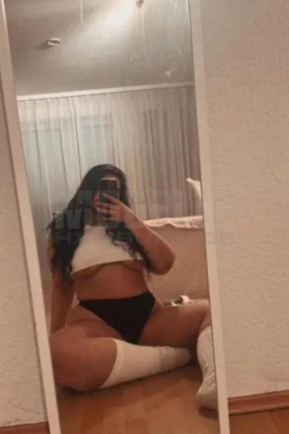 Layla Booty Queen, 26, 173cm, 86kg, 75 D