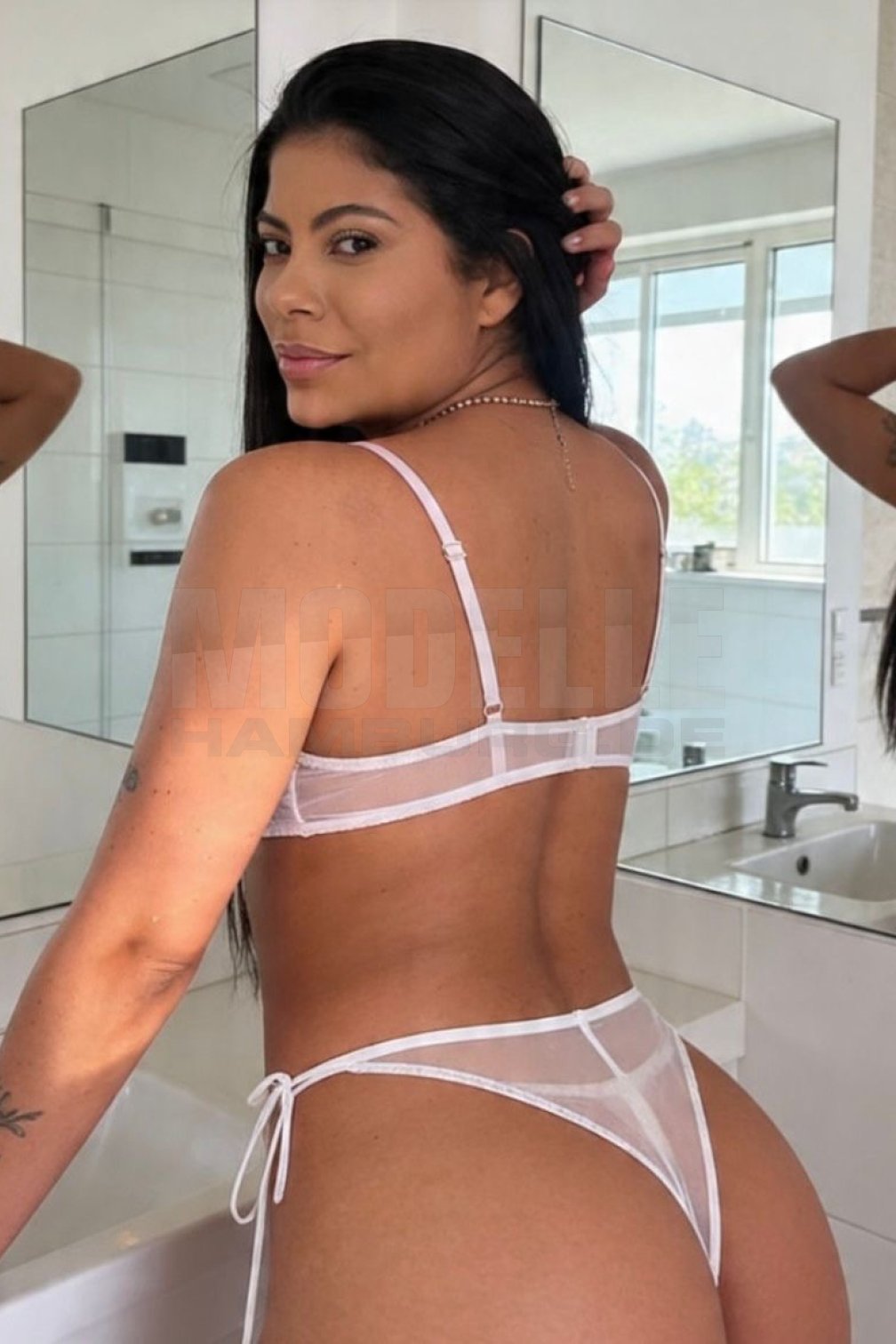 Alice, 26, 165cm, 61kg, 80 C