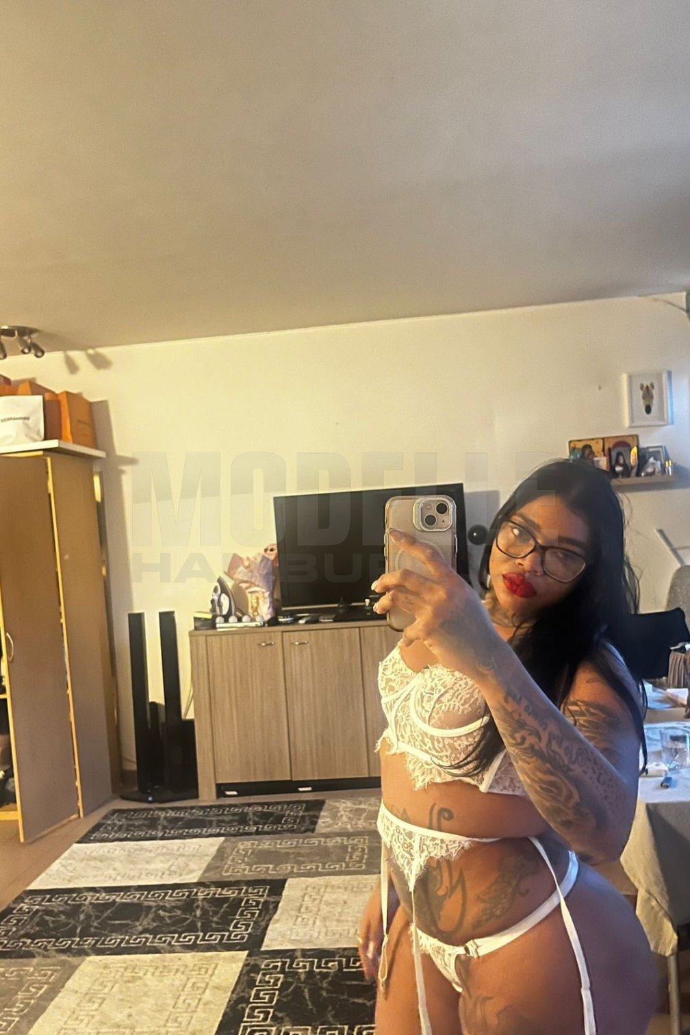 Cloe, 26, 163cm, 65kg, 75 C