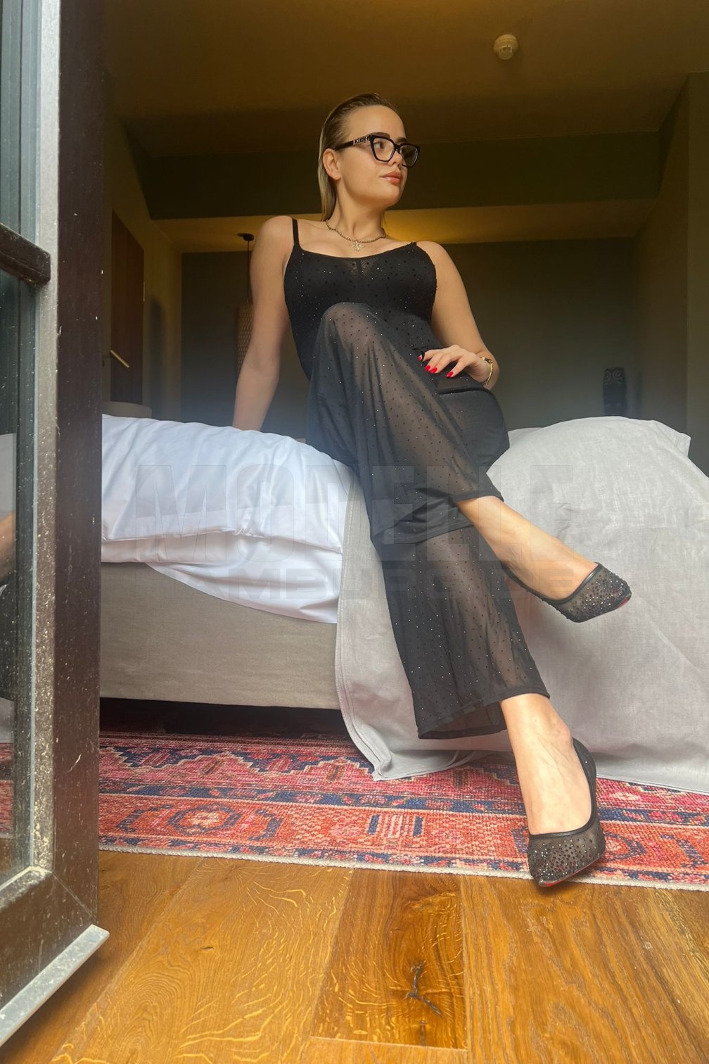 Alison, 23, 172cm, 70kg, 75 E