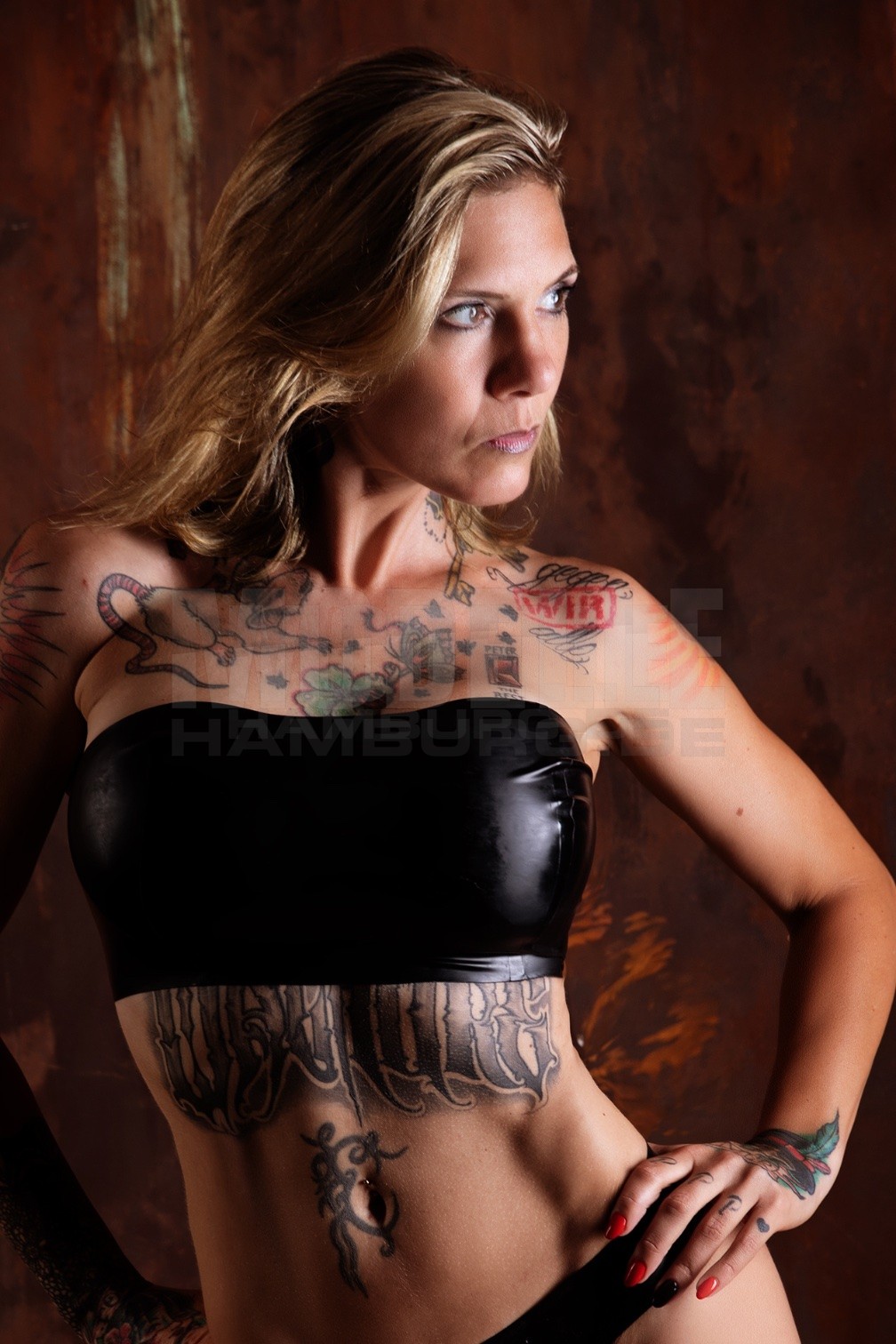 SARAH BIZARRRR, 38, 172cm, 50kg, 70 DD