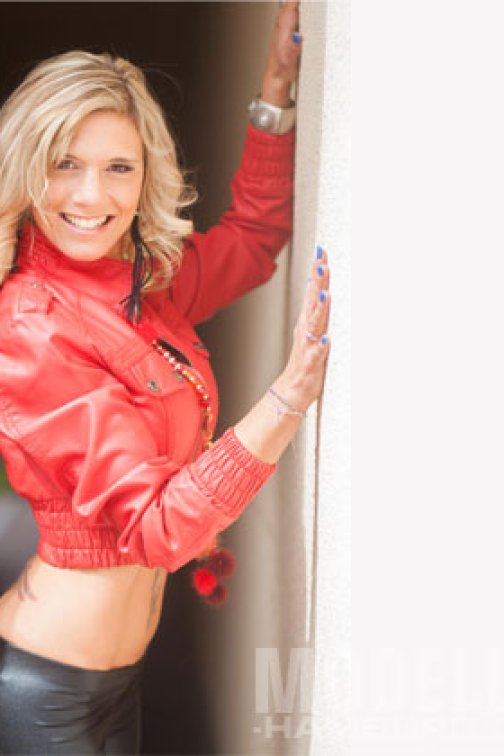 SARAH BIZARRRR, 38, 172cm, 50kg, 70 DD